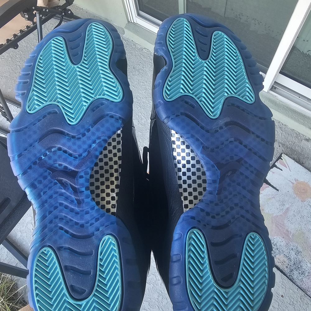 Size 10 - Jordan 11 2013 Gamma Blue - Picture 7 of 8